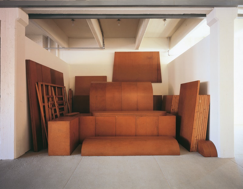 Imi Knoebel, Raum 19, 1968, Hartfaserplatten, Holz, Keilrahmen,o.M., hier Dia Art Foundation New York, 1987, Foto Nic Tenwiggenhorn